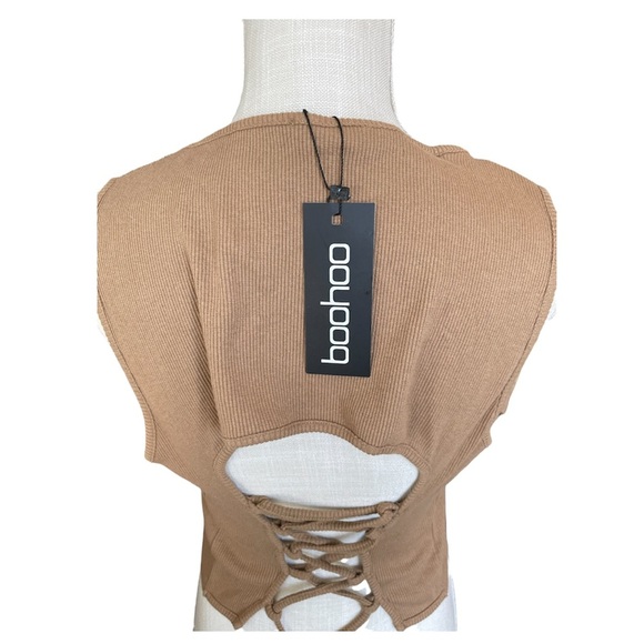 BOO HOO RIB RACER LACE UP BACK CROP TOP - Picture 5 of 10